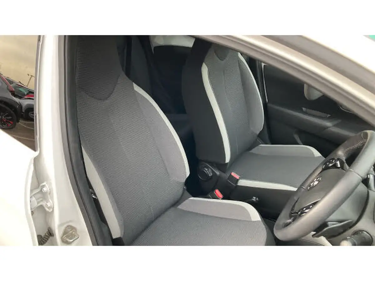 2021-toyota-aygo-10-vvt-i-x-trend-tss-x-shift-big-33