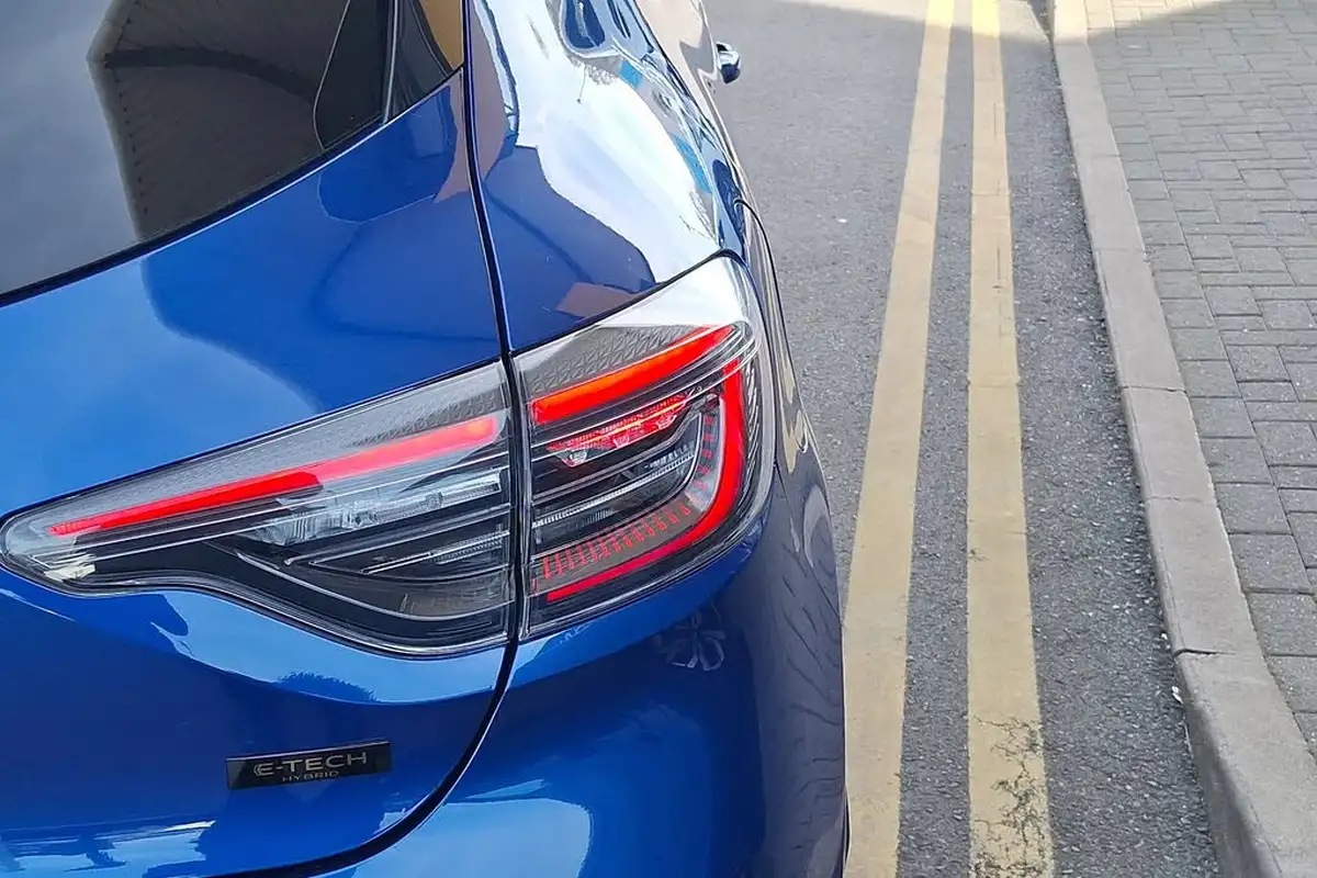 2024-renault-clio-16-techno-big-21