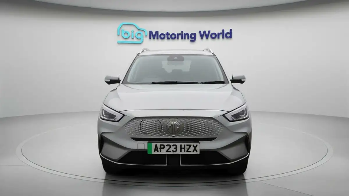 2023-mg-zs-suv-e-trophy-ev-176ps-big-2