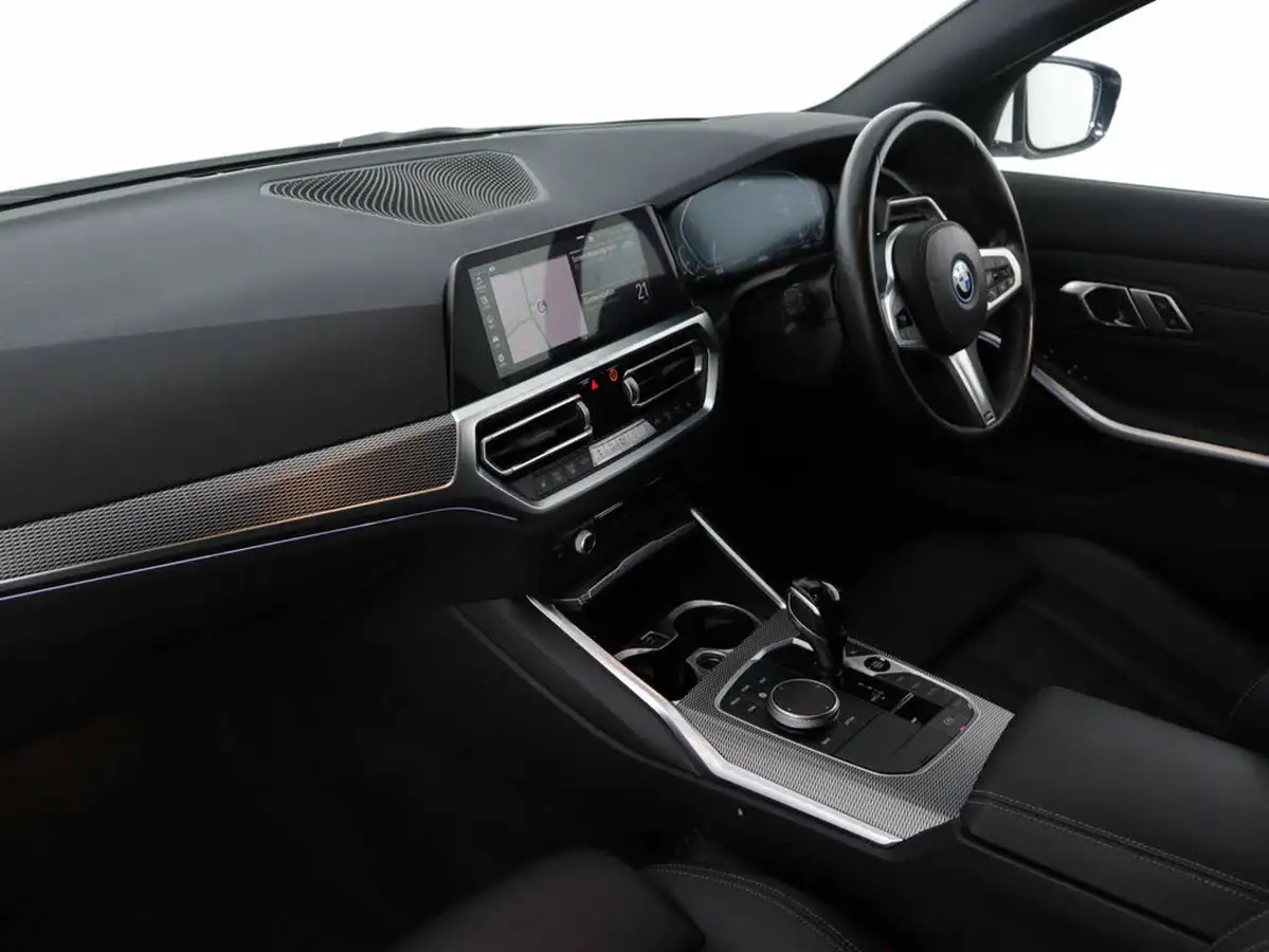 2021-bmw-3-series-20-330e-m-sport-touring-5d-big-44