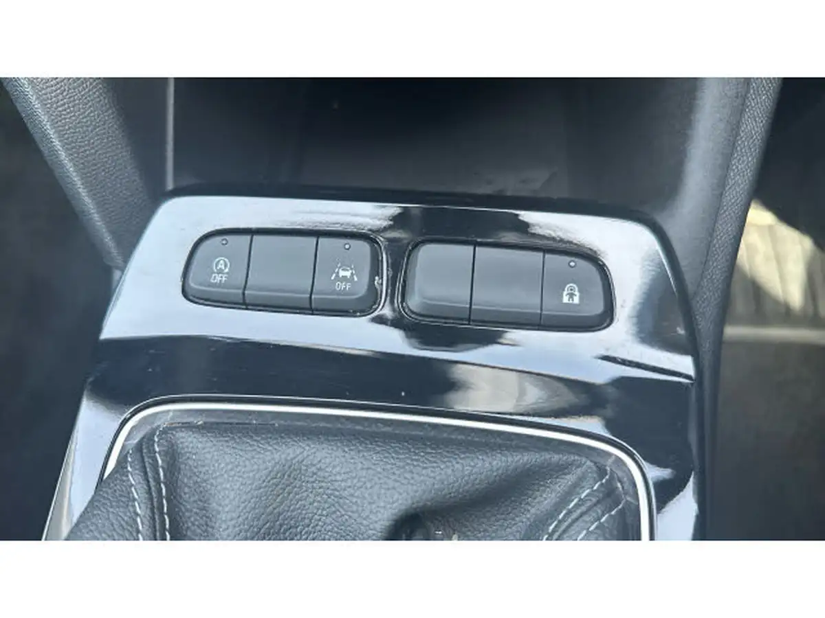 2022-vauxhall-mokka-12-design-100ps-big-21