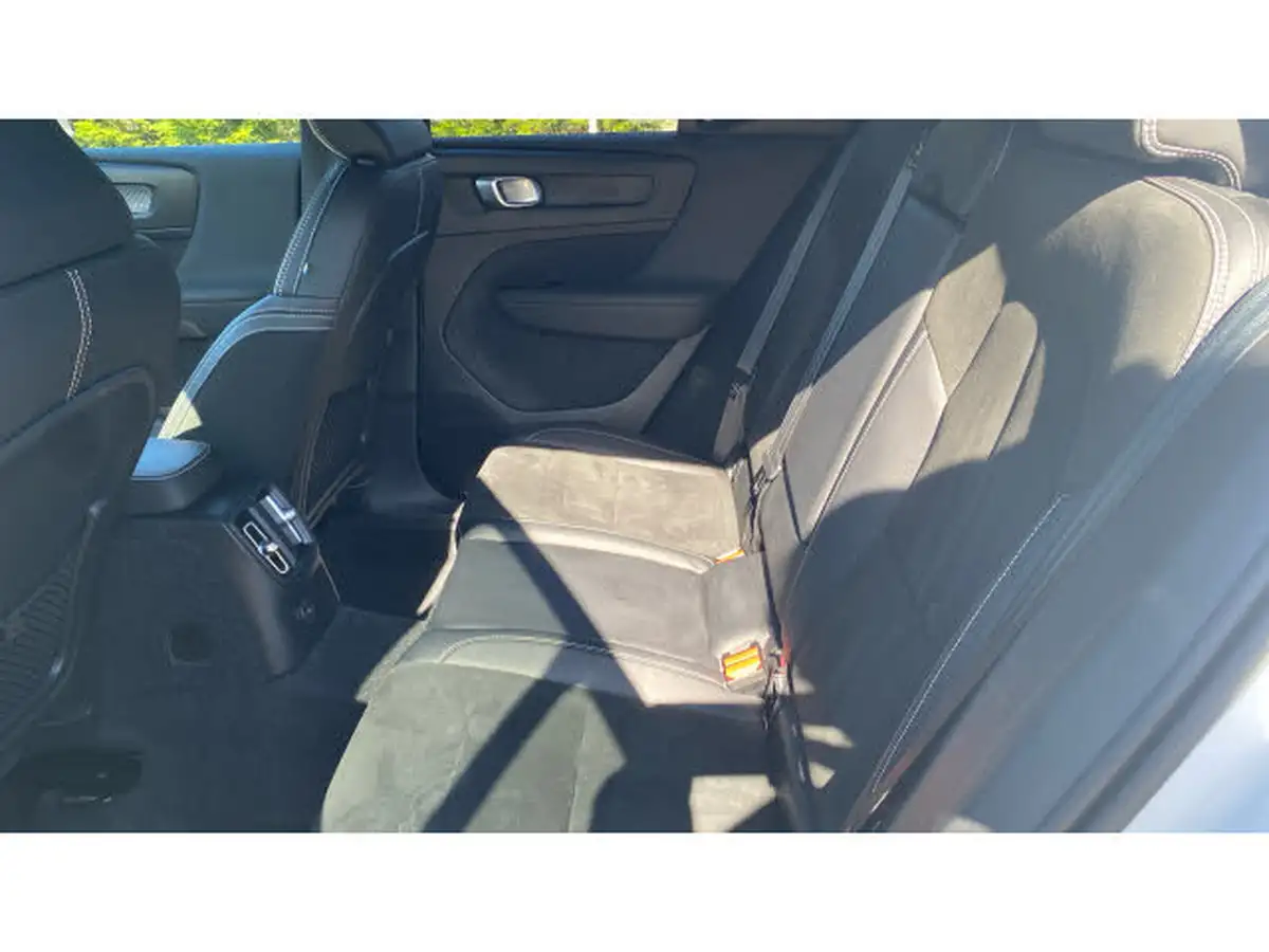 2022-volvo-xc40-15-t5-r-design-pro-big-9