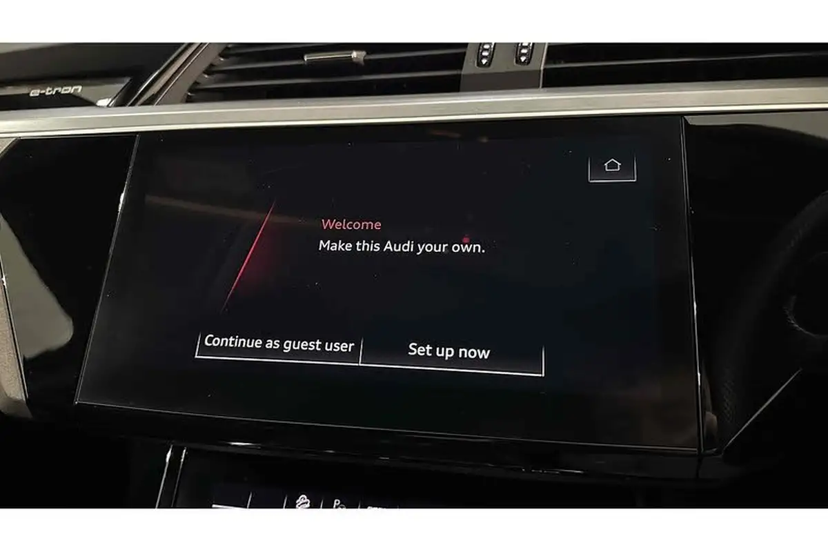 2022-audi-e-tron-50e-black-edition-station-wagon-big-45