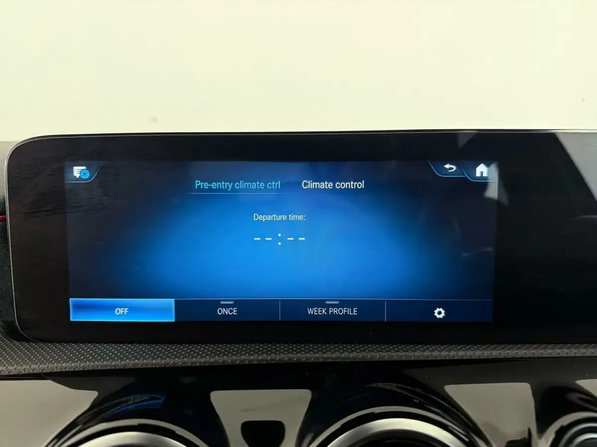 2021-mercedes-benz-a-class-13-a250e-amg-line-executive-saloon-4d-big-50