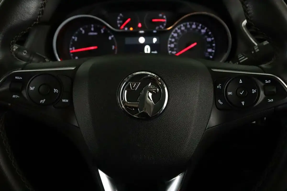2020-vauxhall-grandland-x-12-sri-nav-auto-big-16