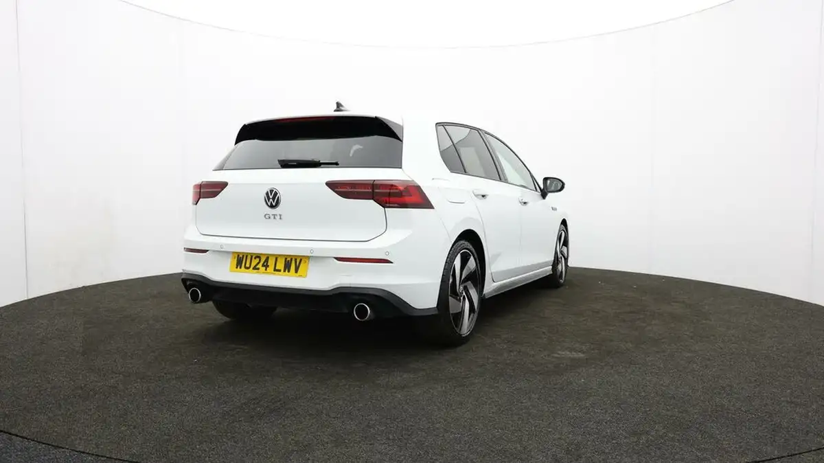 2024-volkswagen-golf-20-tsi-gti-245ps-big-74