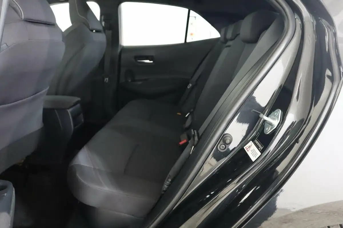 2019-toyota-corolla-18-vvt-i-design-trk-hatchback-5d-big-14