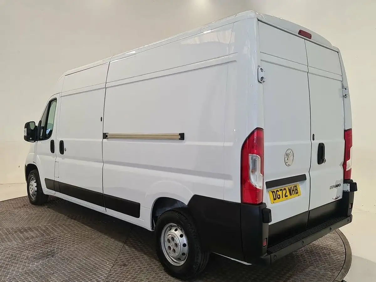 2023-vauxhall-movano-22cdti-l3-h2-3500-prime-140pseu6d-2179cc-big-10