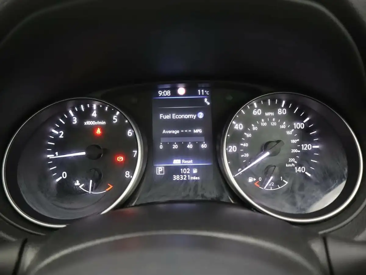 2018-nissan-qashqai-13-dig-t-tekna-160ps-dct-big-18