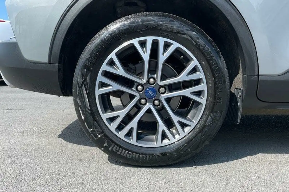 2022-ford-kuga-big-7