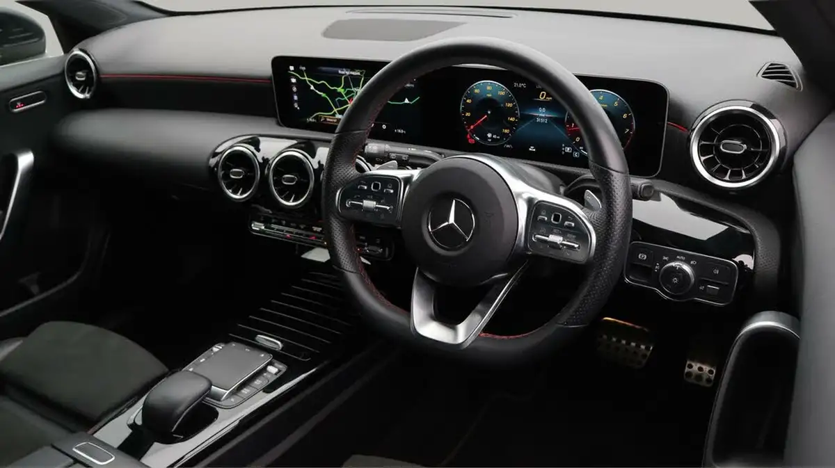 2020-mercedes-benz-a-class-13-a180-amg-line-executive-hatchback-5d-7g-dct-big-9