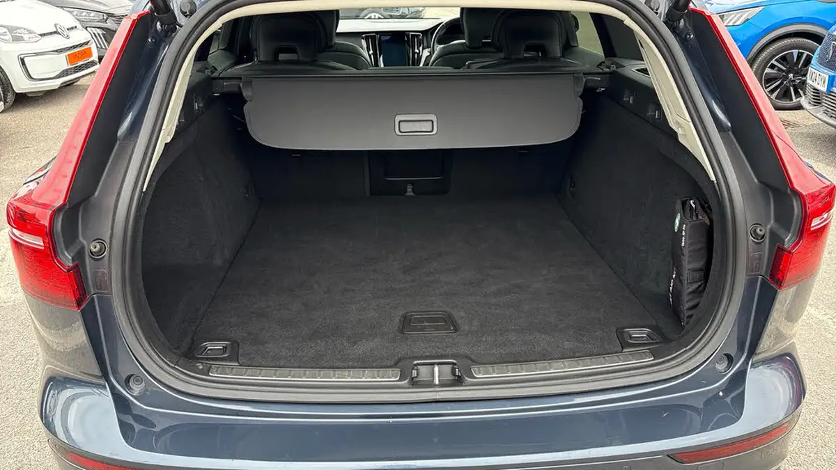 2018-volvo-v60-20td-d4-inscription-geartronic-big-18