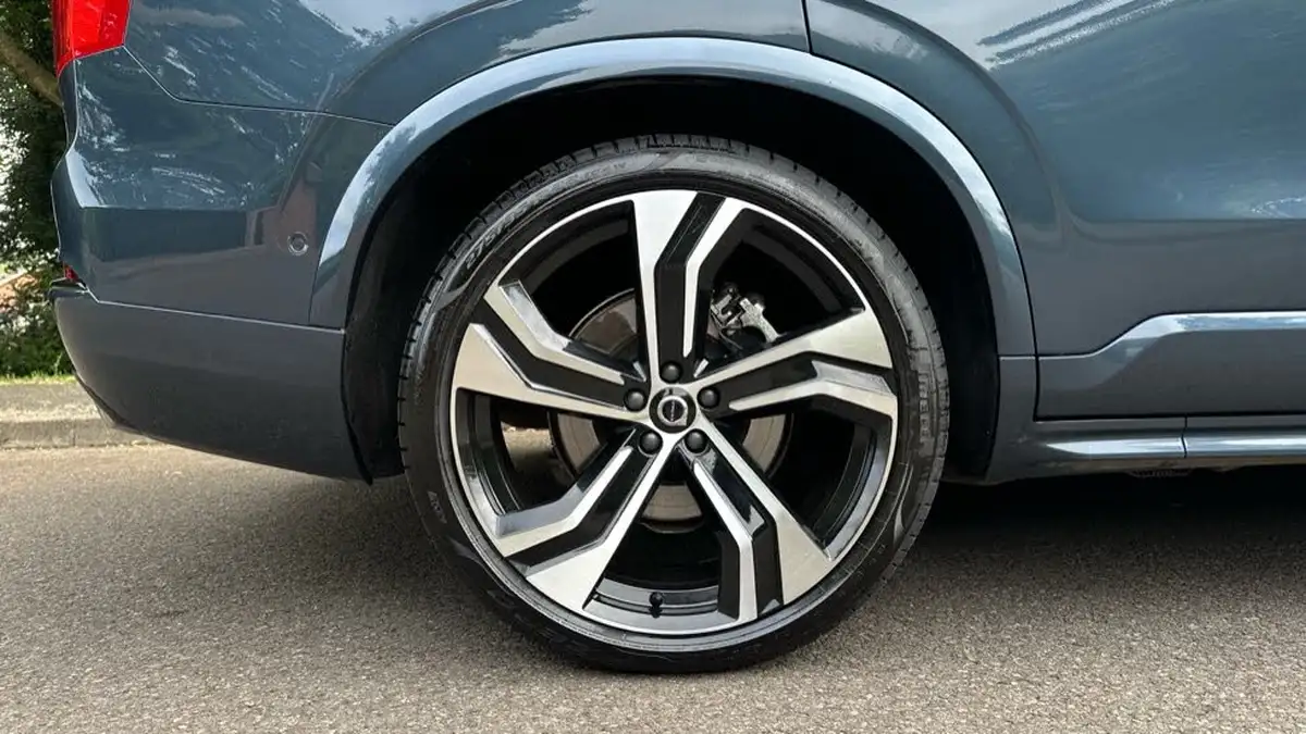 2024-volvo-xc90-20-b6-ultimate-big-42