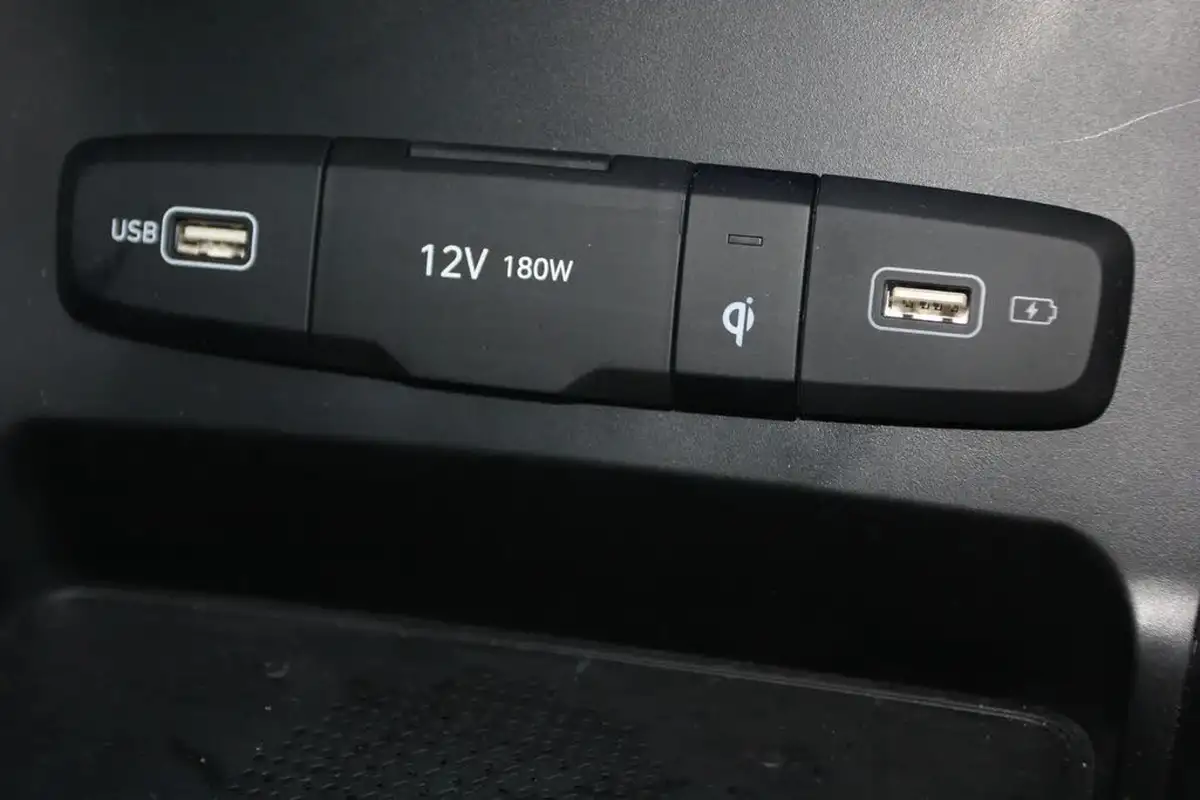 2023-hyundai-tucson-16-t-gdi-ultimate-150ps-big-31
