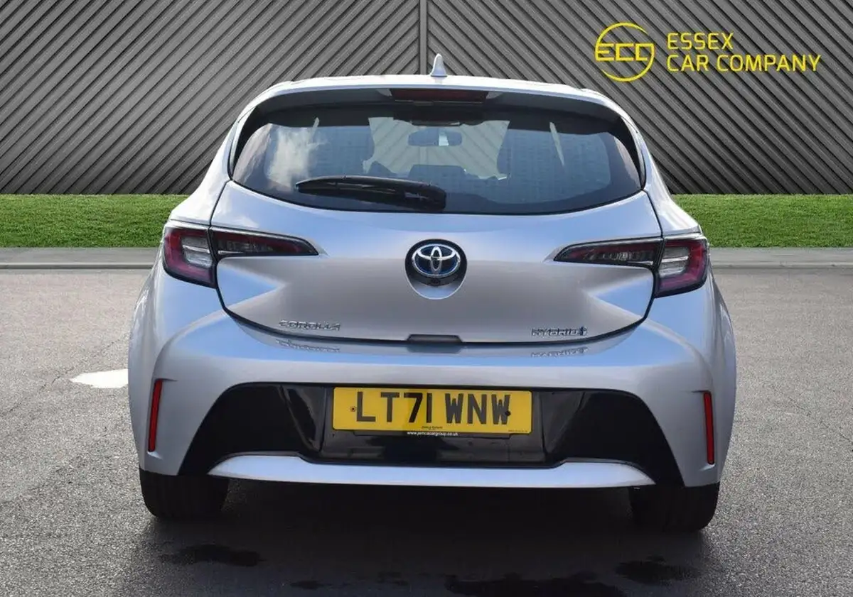 2021-toyota-corolla-18-vvt-i-icon-spare-wheel-hatchback-5d-big-11