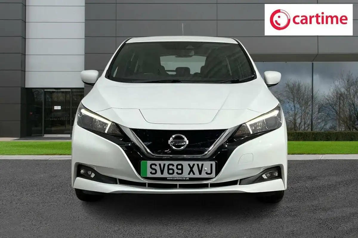 2019-nissan-leaf-e-acenta-big-3