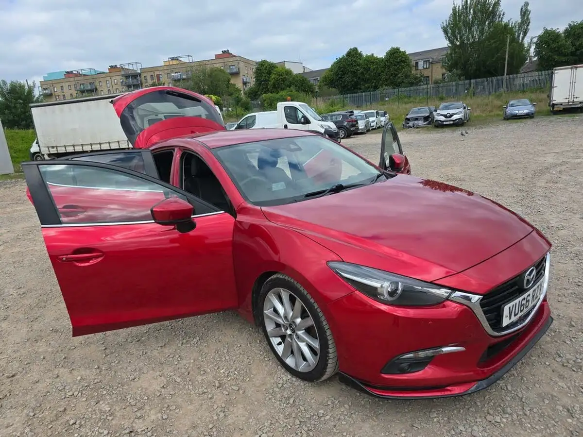 2016-mazda-mazda3-20-sport-nav-120ps-safety-packblack-leather-hatchback-5d-auto-big-4