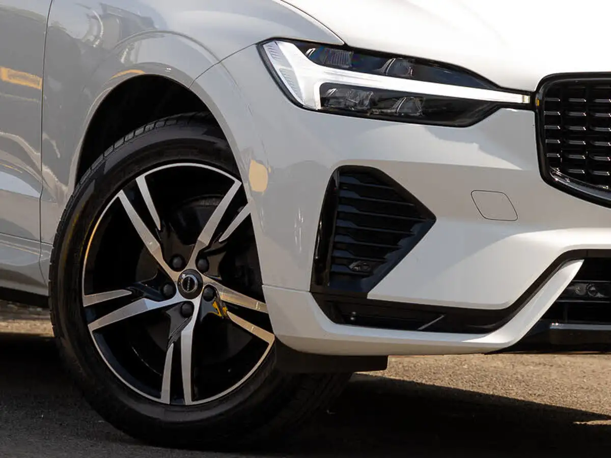 2021-volvo-xc60-20td-b4-r-design-awd-big-19