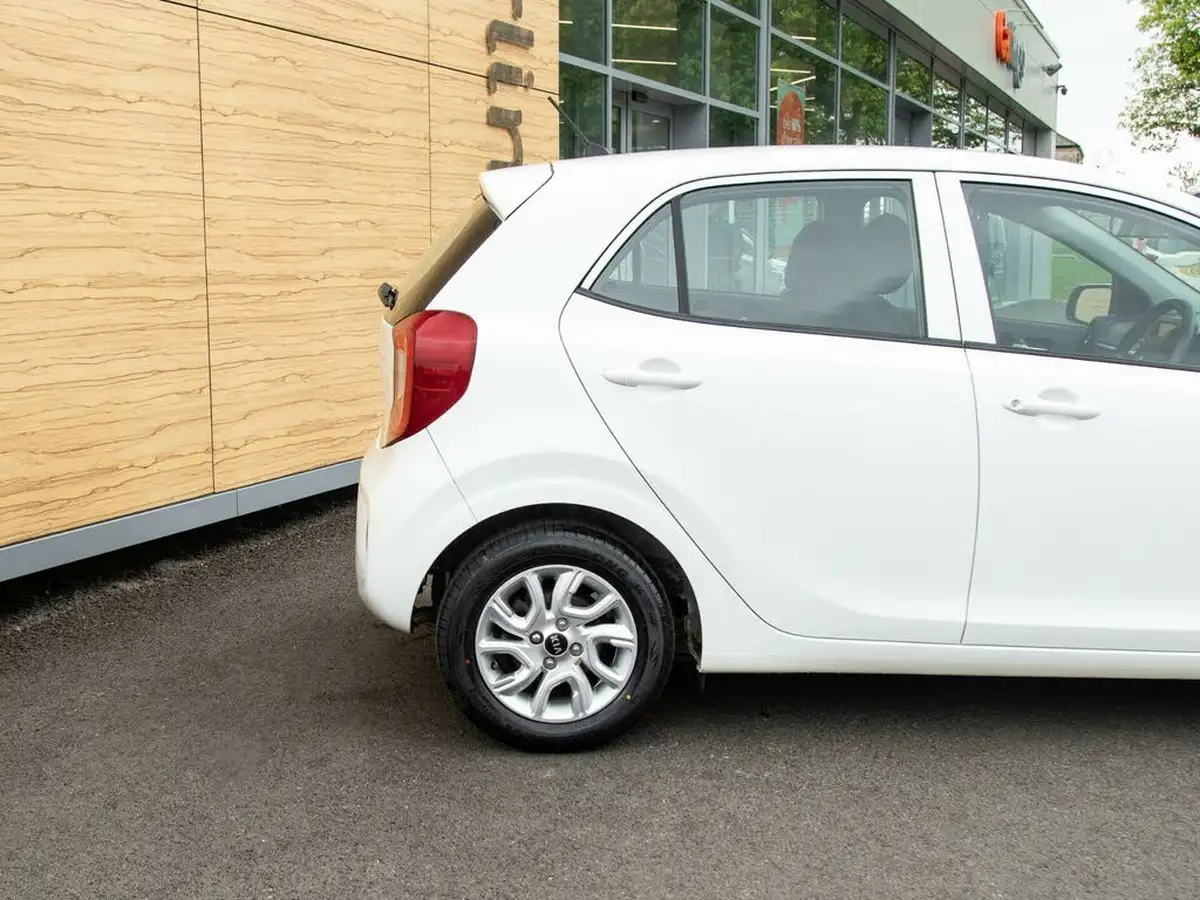 2017-kia-picanto-125-2-big-6