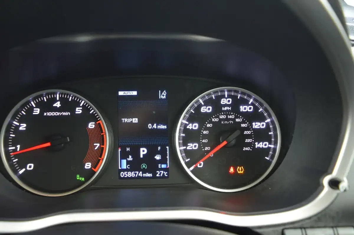 2018-mitsubishi-eclipse-cross-15-4-auto-big-15