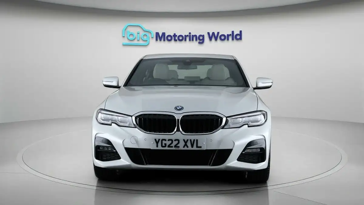 2022-bmw-3-series-20-330e-m-sport-pro-pack-saloon-4d-big-1