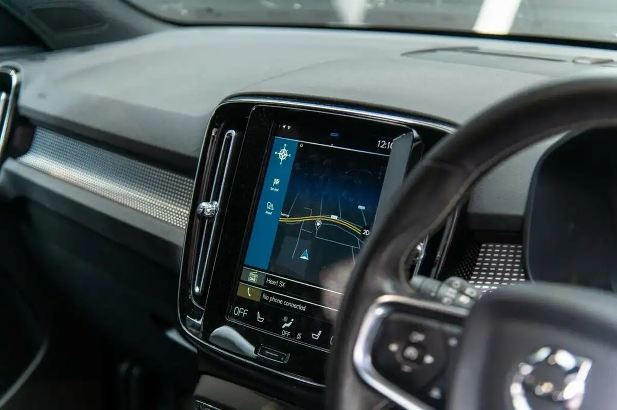 2021-volvo-xc40-15-t3-r-design-161bhp-auto-big-31