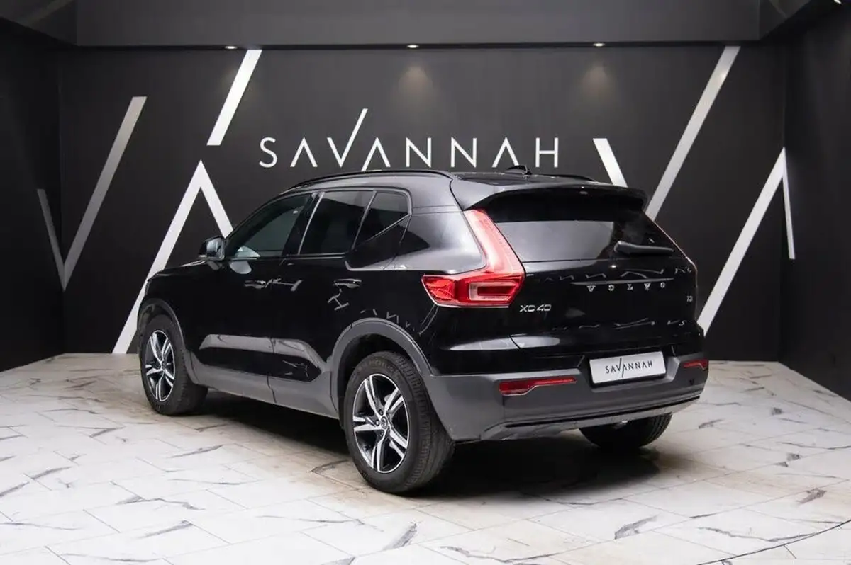 2021-volvo-xc40-15-t3-r-design-161bhp-auto-big-3