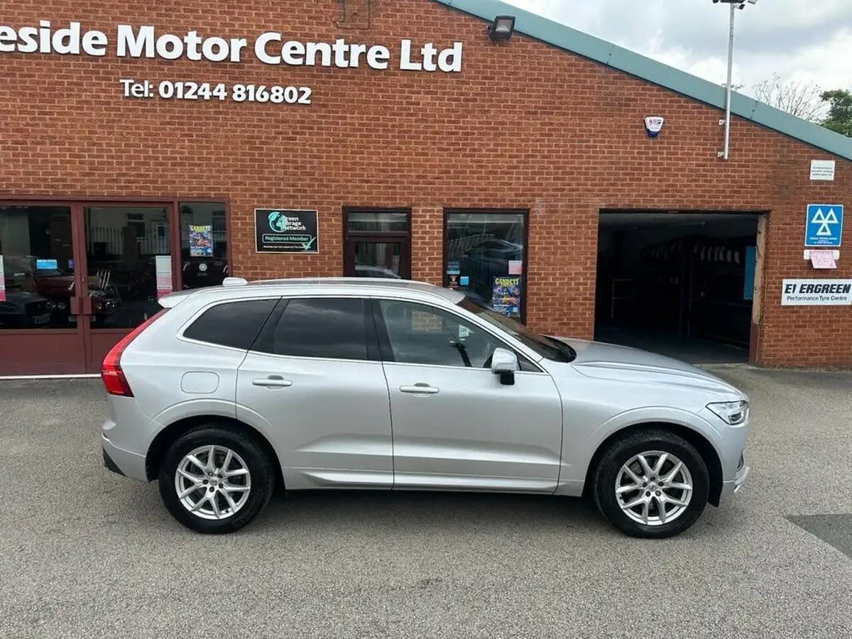 2018-volvo-xc60-20td-d4-momentum-4x4-big-2