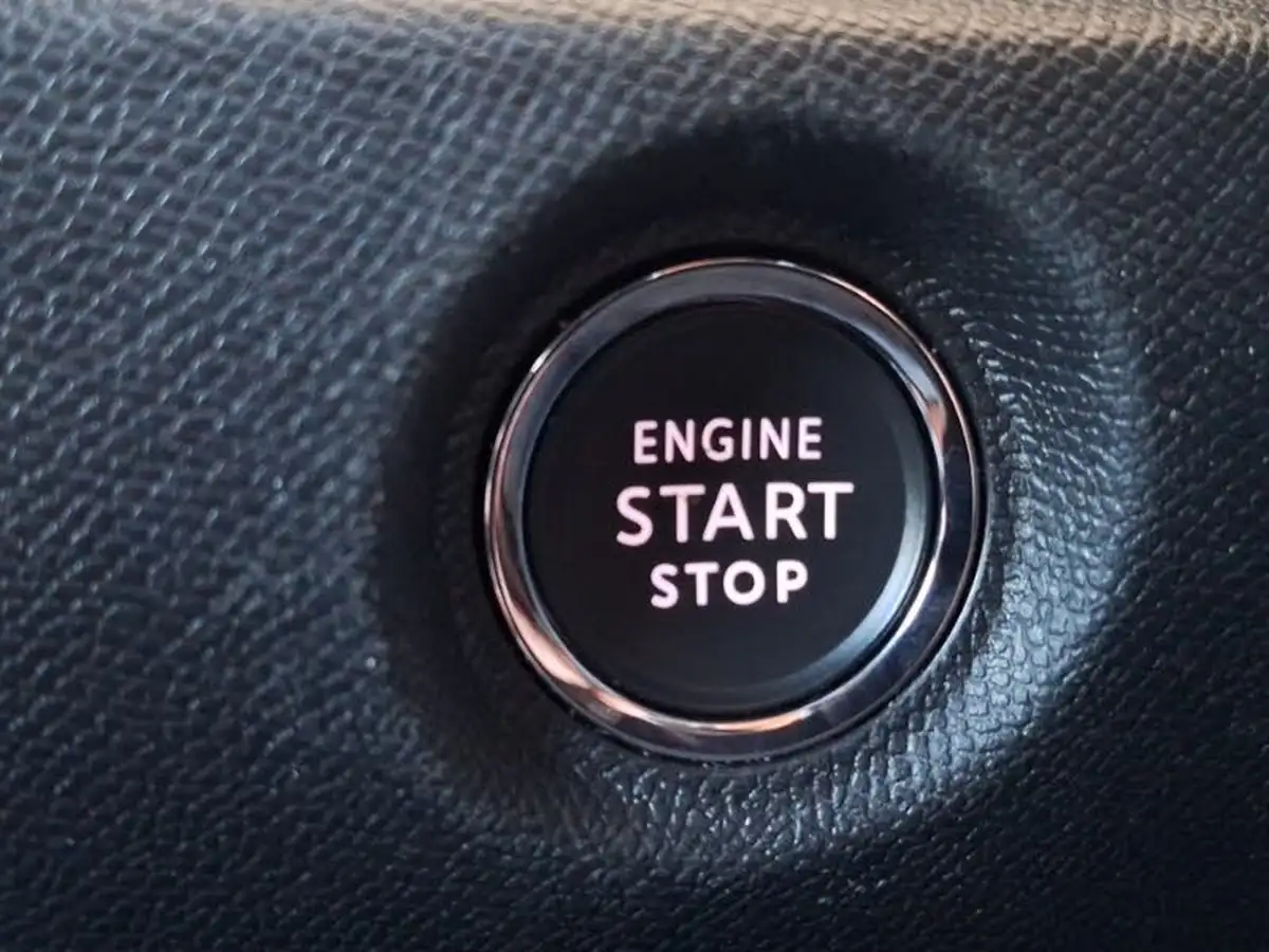 2022-citroen-c4-12-puretech-shine-130ps-big-18