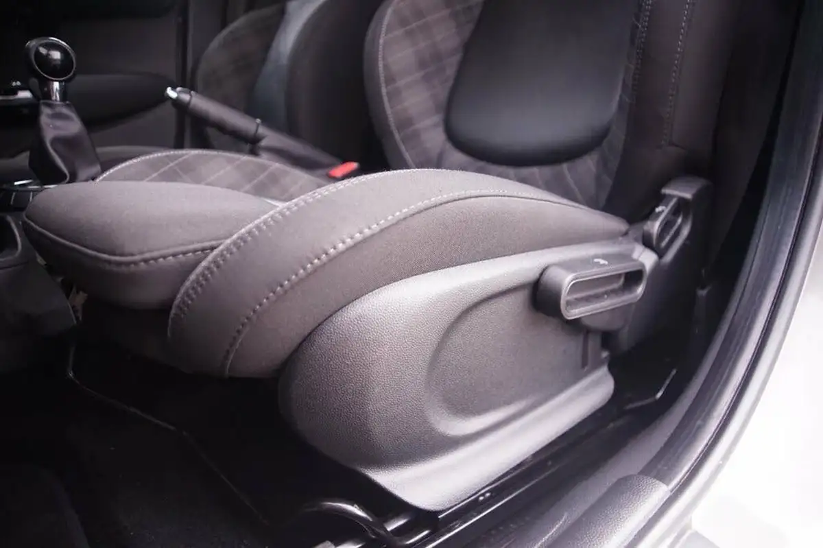 2016-mini-cooper-20td-cooper-sd-170bhp-ss-hatchback-5d-big-23