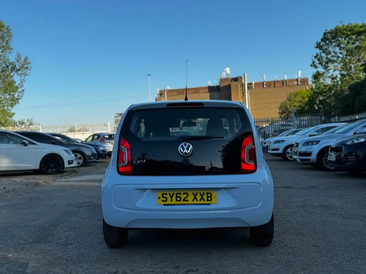 2012-volkswagen-up-10-take-up-59bhp-3d-big-8