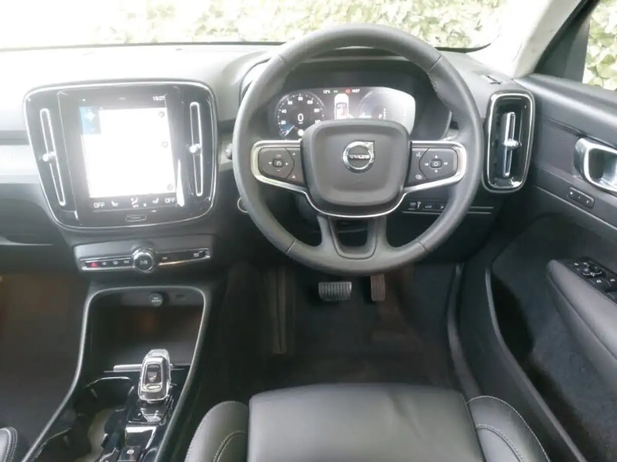 2021-volvo-xc40-15-t5-inscription-pro-258bhp-big-6