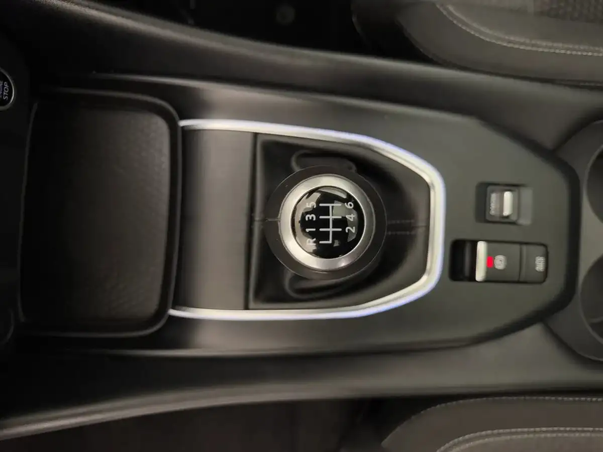 2024-nissan-qashqai-13-dig-t-n-connecta-140ps-big-15
