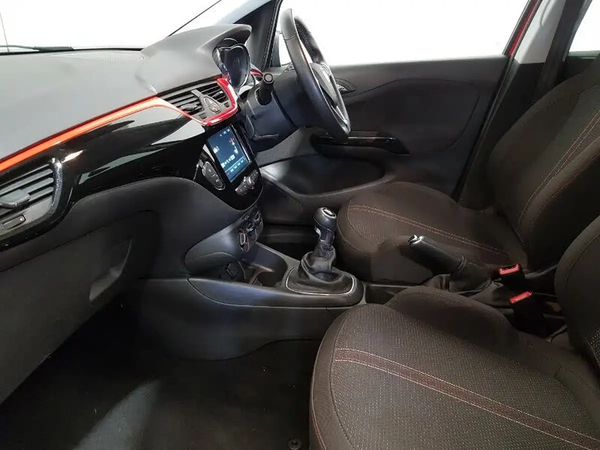 2019-vauxhall-corsa-14i-sri-vx-line-nav-black-90ps-5d-big-4