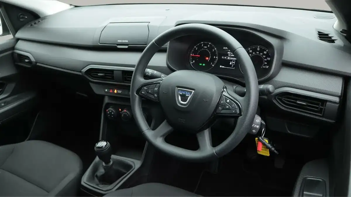 2021-dacia-sandero-10-sce-essential-big-9