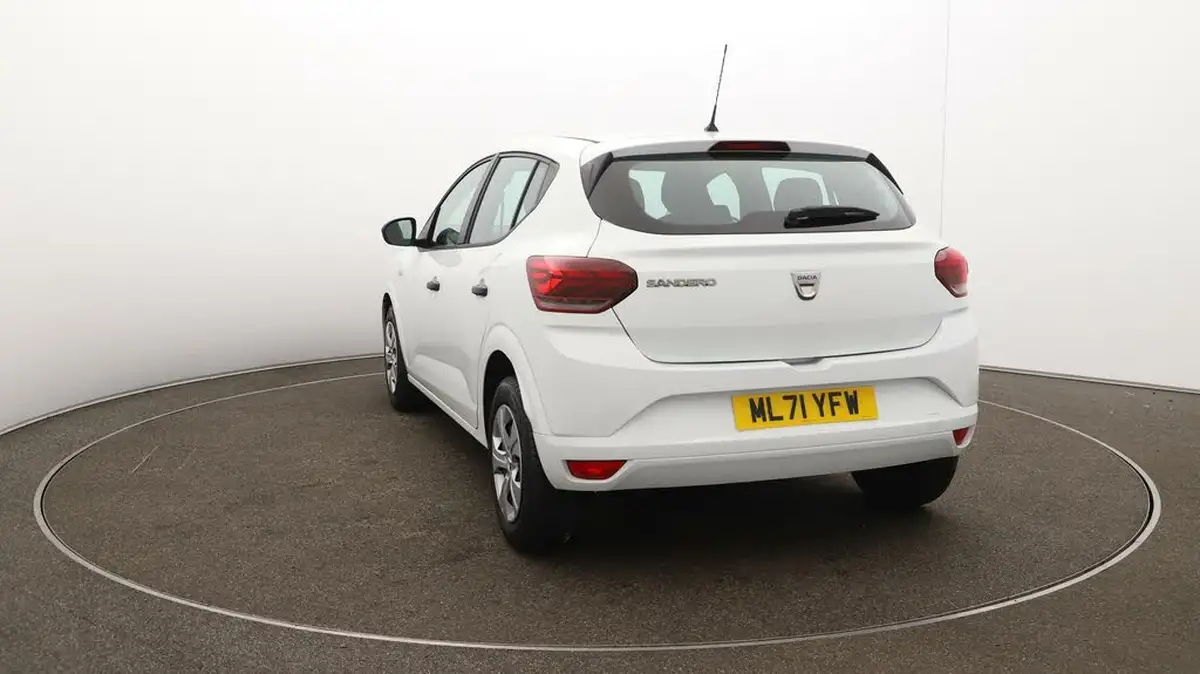 2021-dacia-sandero-10-sce-essential-big-57