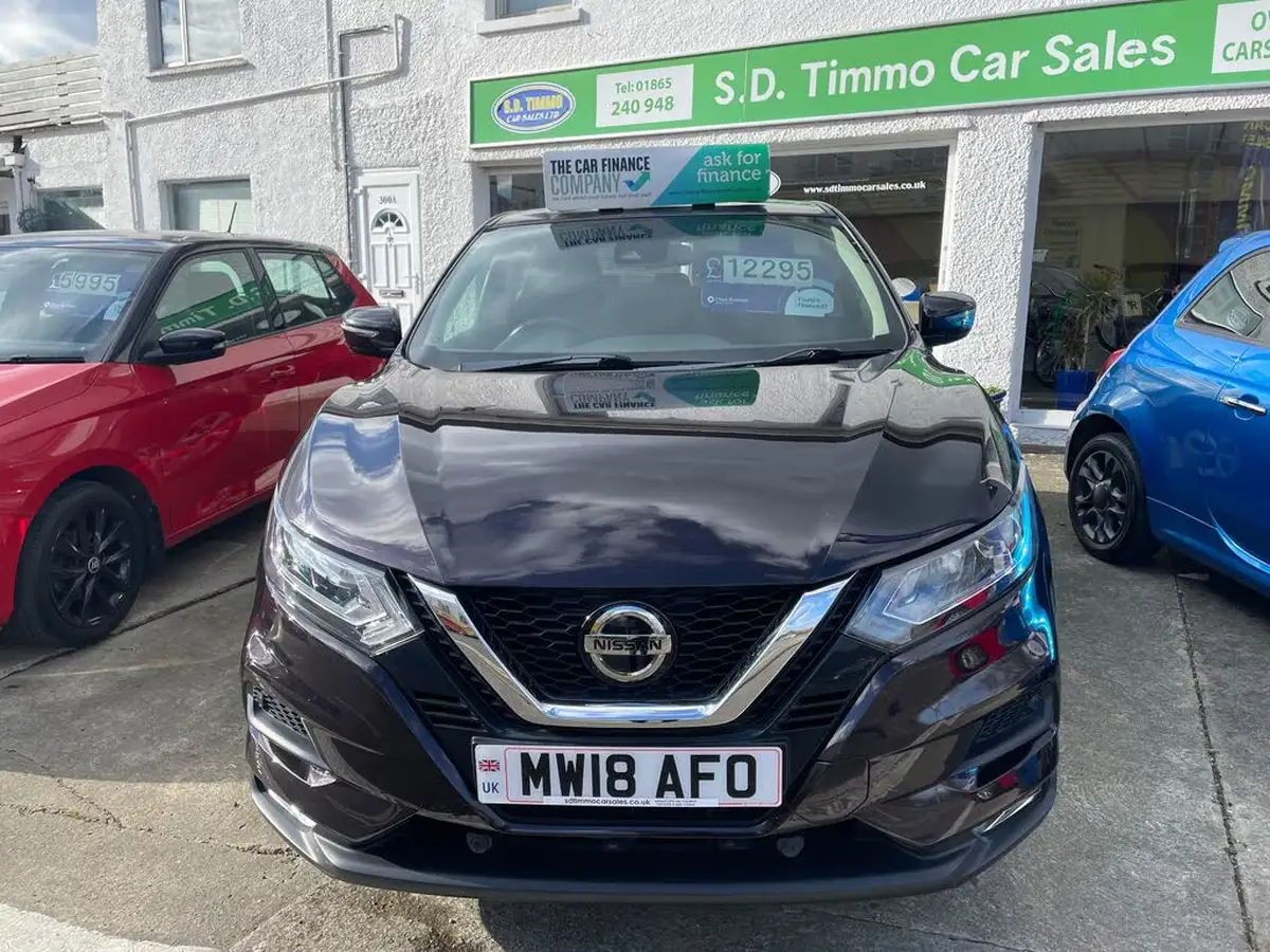 2018-nissan-qashqai-12-dig-t-acenta-xtronic-cvt-big-1