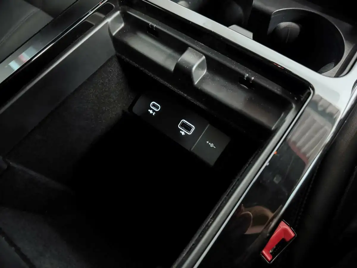 2021-land-rover-range-rover-evoque-20-d200-r-dynamic-se-big-45