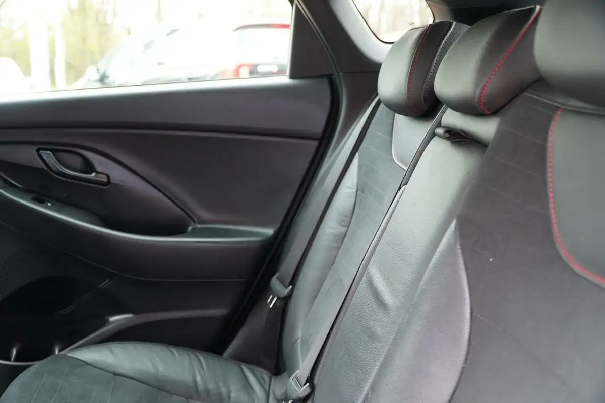 2020-hyundai-i30-n-20-t-gdi-n-performance-fastback-big-49