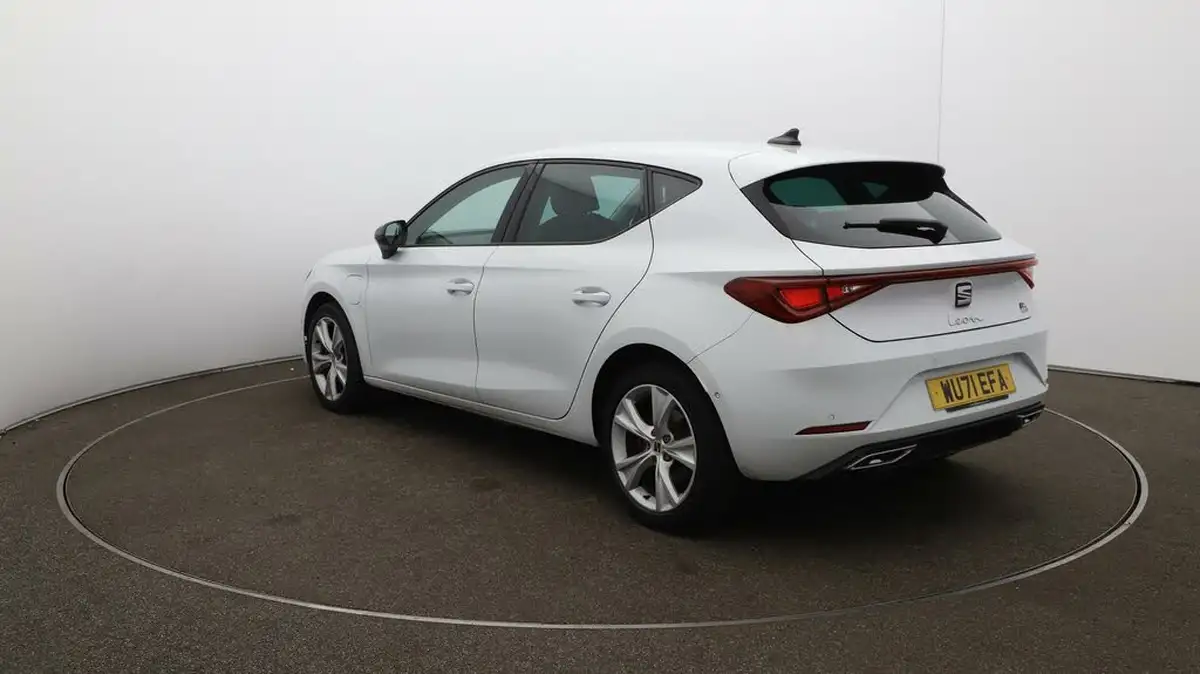 2021-seat-leon-14-e-hybrid-fr-hatchback-big-61