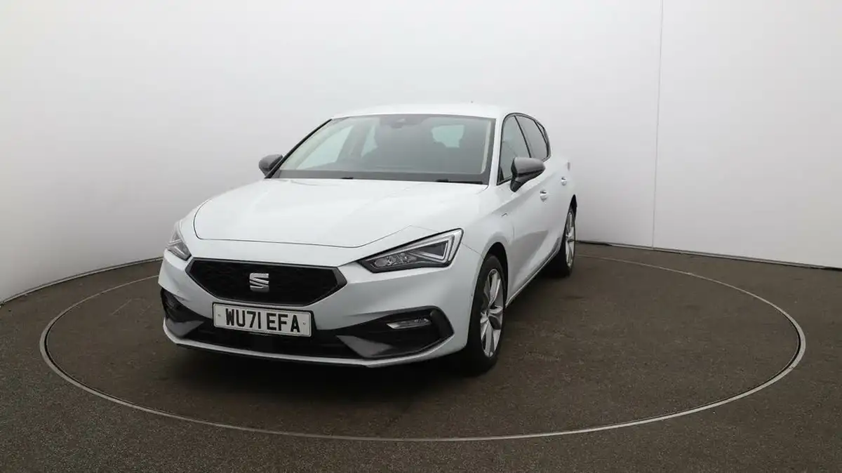 2021-seat-leon-14-e-hybrid-fr-hatchback-big-37