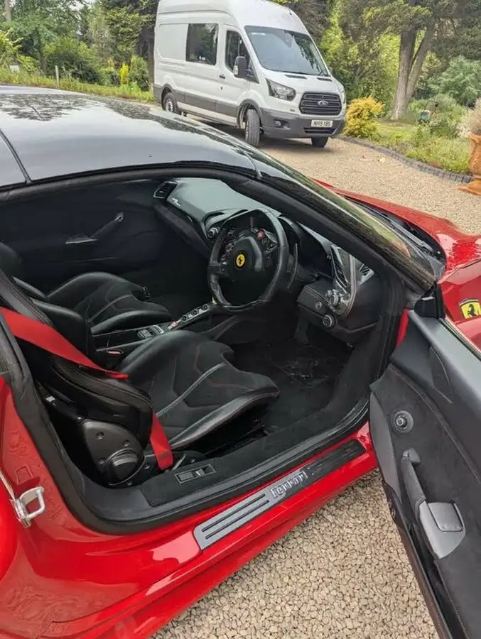 2018-ferrari-488-39-488-spider-big-4