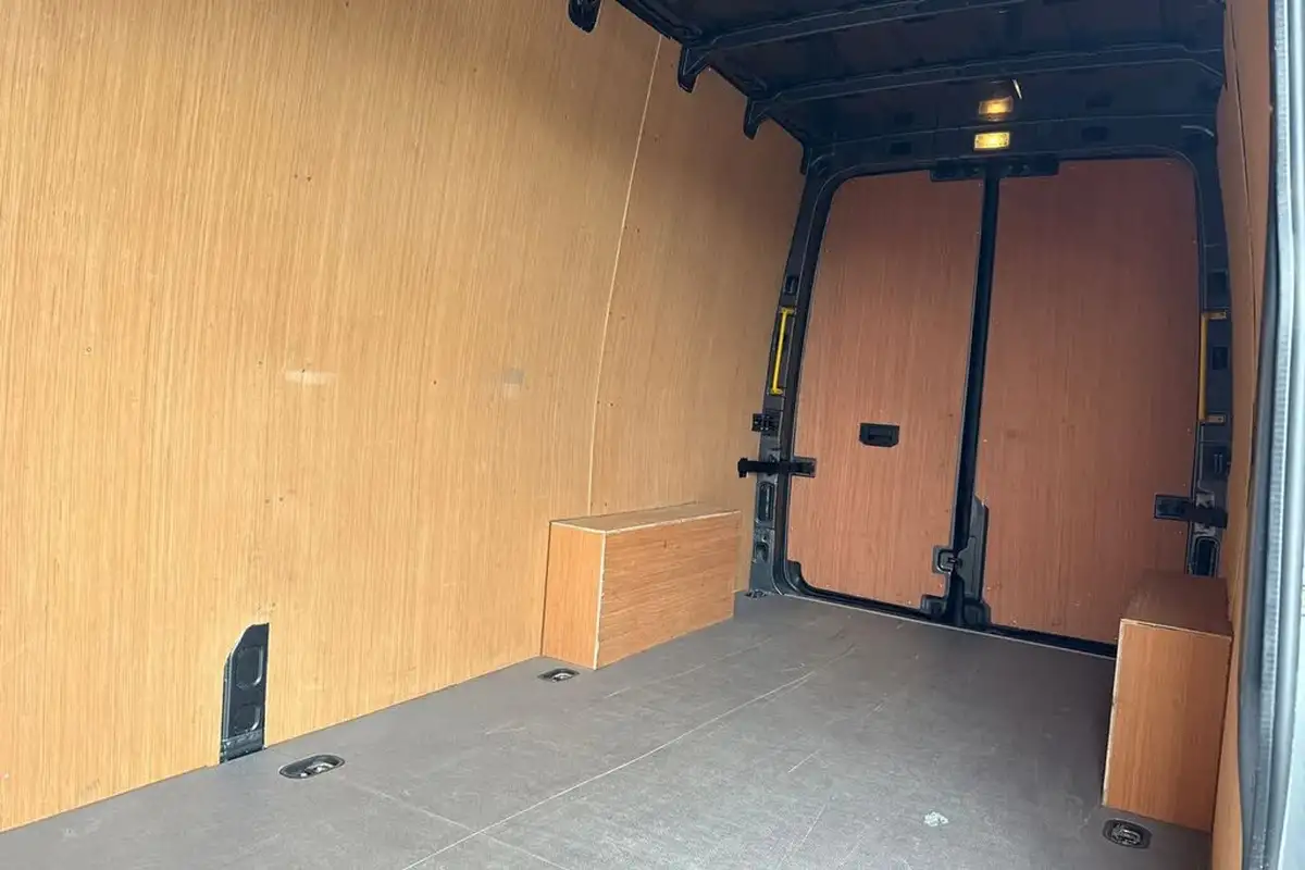 2024-volkswagen-crafter-20tdi-cr35-lwb-commerce-plus-140pseu6d-auto-big-17