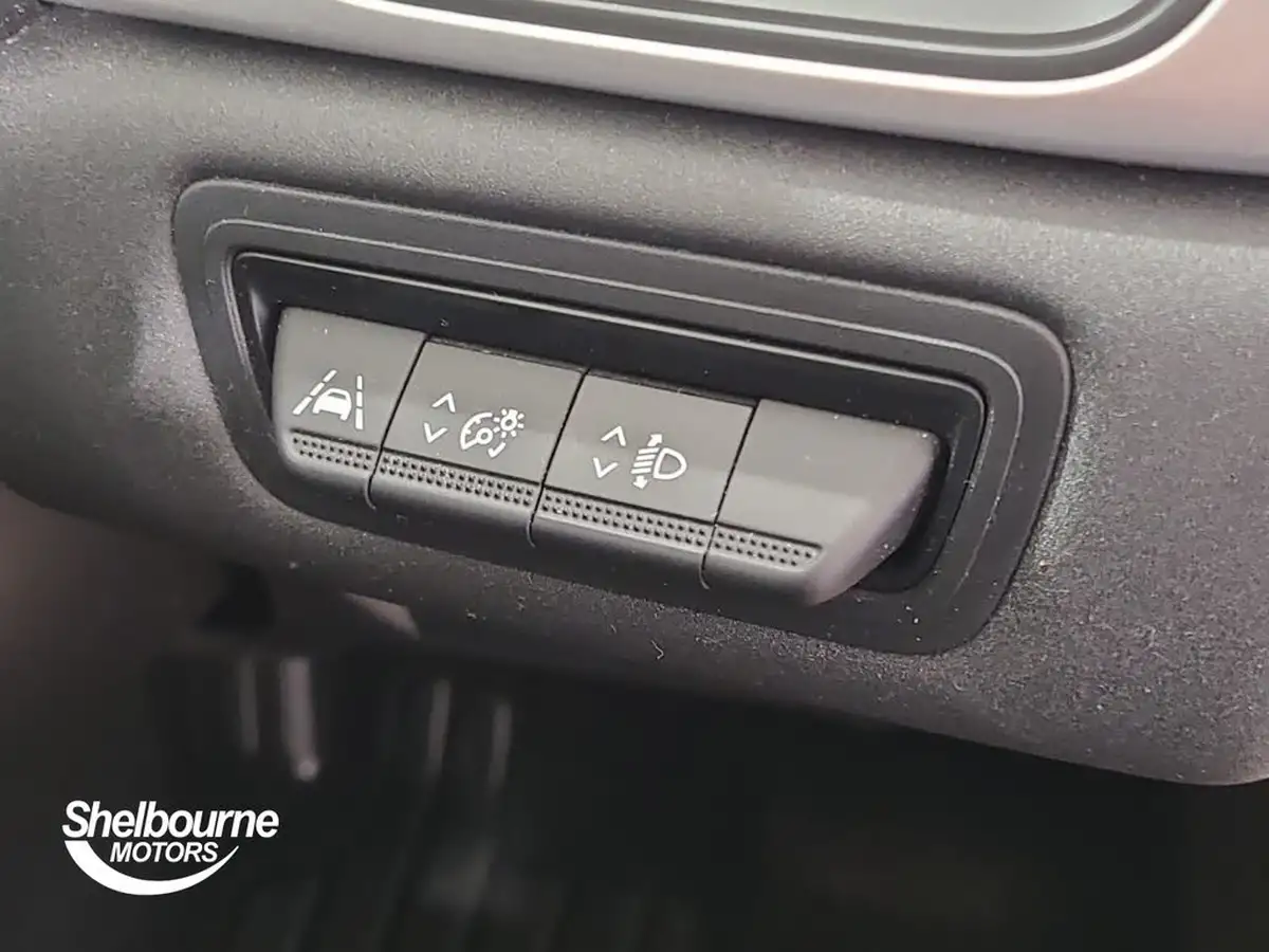 2022-renault-captur-13-tce-iconic-edition-big-4