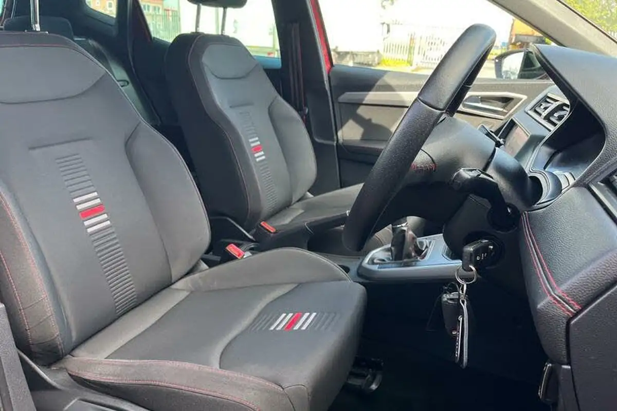2021-seat-arona-10-tsi-fr-red-edition-big-16