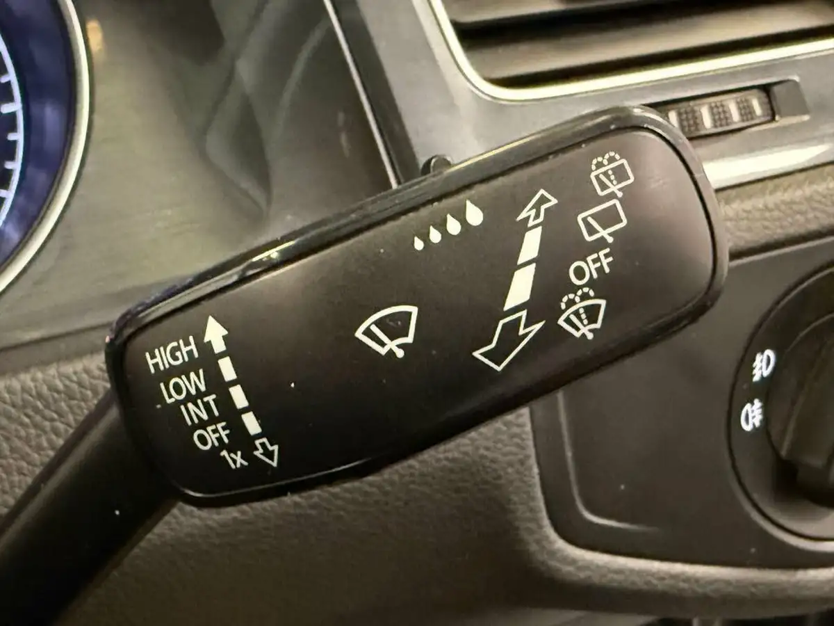 2019-volkswagen-golf-15-tsi-match-edition-150ps-hatchback-big-17