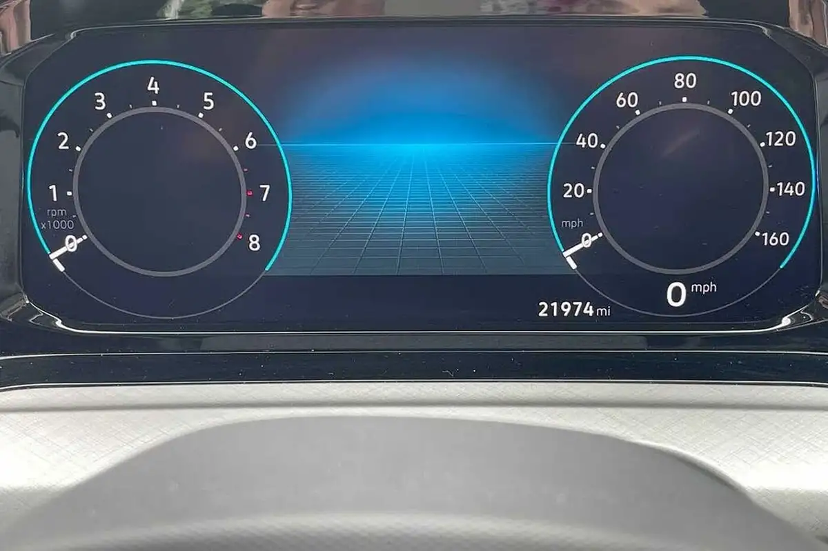 2023-volkswagen-golf-10-etsi-life-estate-big-17