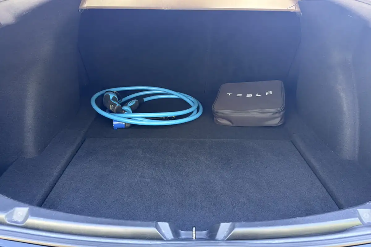 2019-tesla-model-3-e-long-range-4x4-big-17