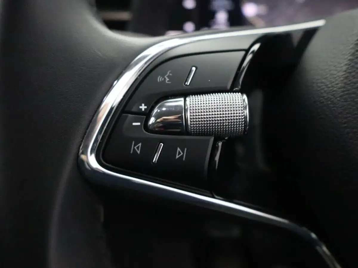 2022-skoda-kamiq-10-tsi-se-l-executive-109ps-big-16