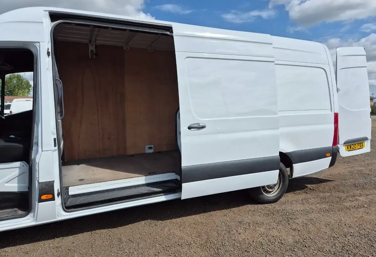2020-mercedes-benz-sprinter-21cdi-316-l2h1-panel-van-rwd-eco-gear-360-big-24